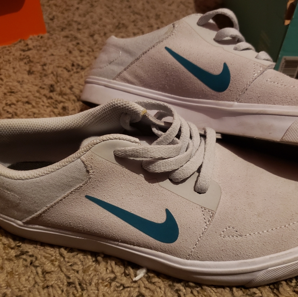 Youth Nike SB